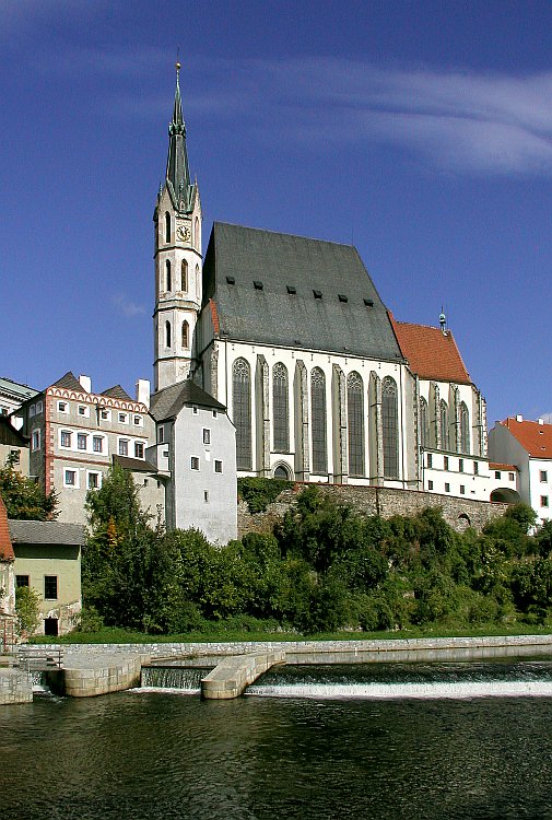 Pohled z městského parku na kostel sv. Víta v Českém Krumlově, foto: Lubor Mrázek