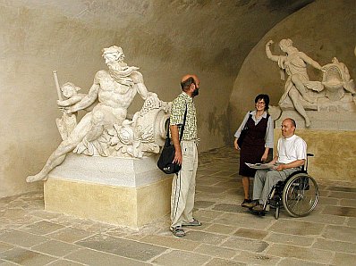 Besichtigung des Schlosslapidariums in Český Krumlov - 1. Schlosshof, Foto: Lubor Mrázek 