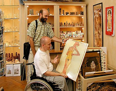 Einkauf von Geschenken im Museum Shop - 2. Schlosshof des Schlosses Český Krumlov, Foto: Lubor Mrázek 