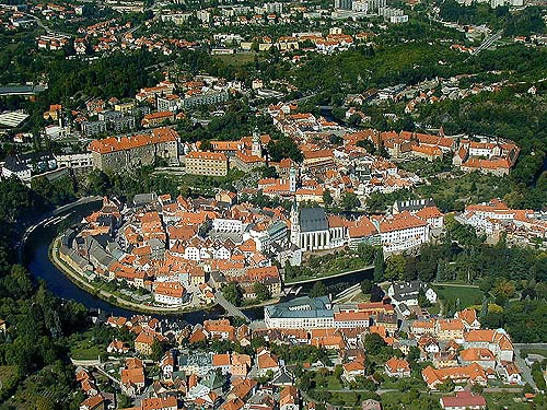 Letecký pohled na město Český Krumlov, foto: Lubor Mrázek 